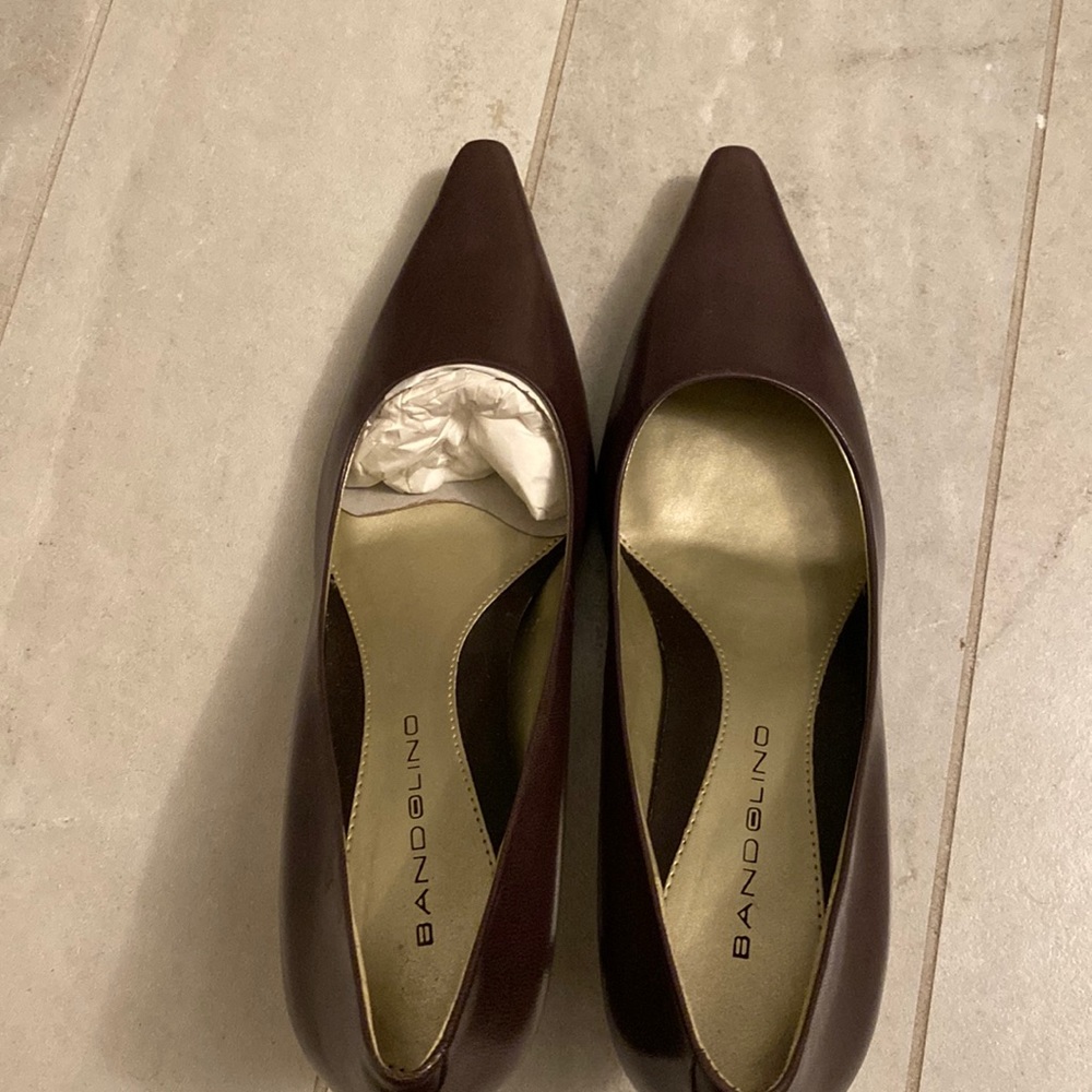 New Bandolino pumps